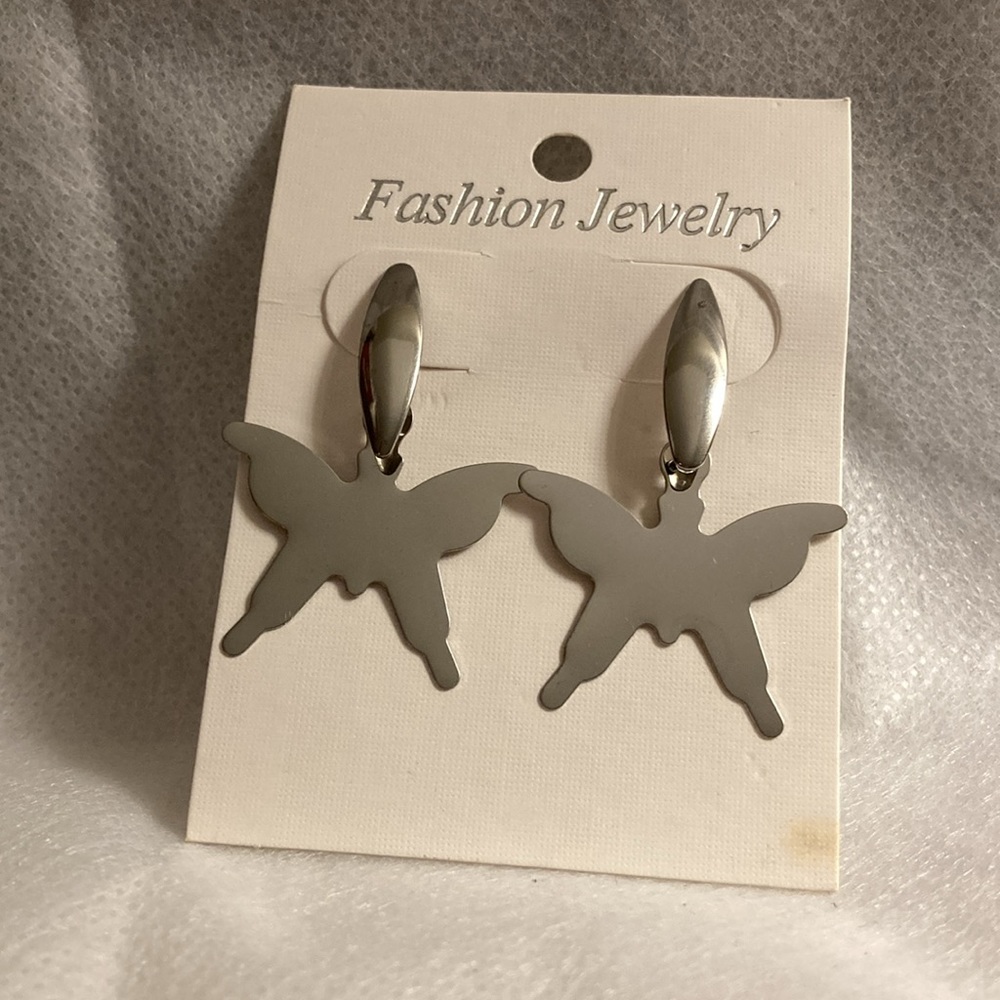 NWOT - Silvertone Mirror Butterfly Dangle Pierced Earrings